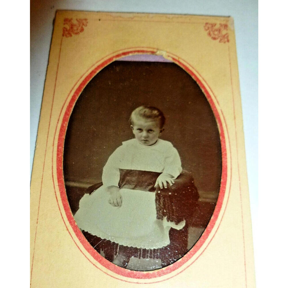 Antique Tin Type Photo‎ Young Girl Child Sitting in a Chair